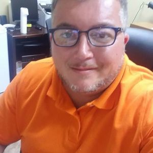 Meet your Posher, Bradley